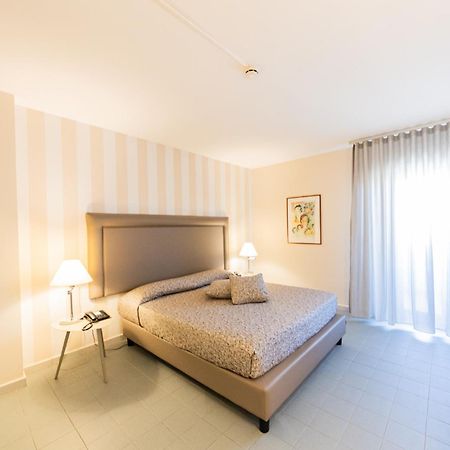 Albergo Athenaeum Palermo Esterno foto